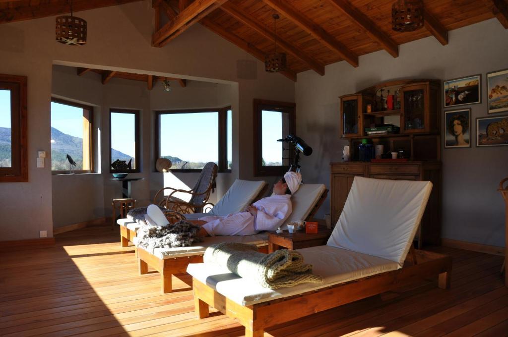 Villa Lago Rivadavia Hosteria Ruca Kitai מראה חיצוני תמונה