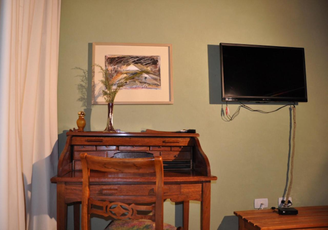 Villa Lago Rivadavia Hosteria Ruca Kitai מראה חיצוני תמונה