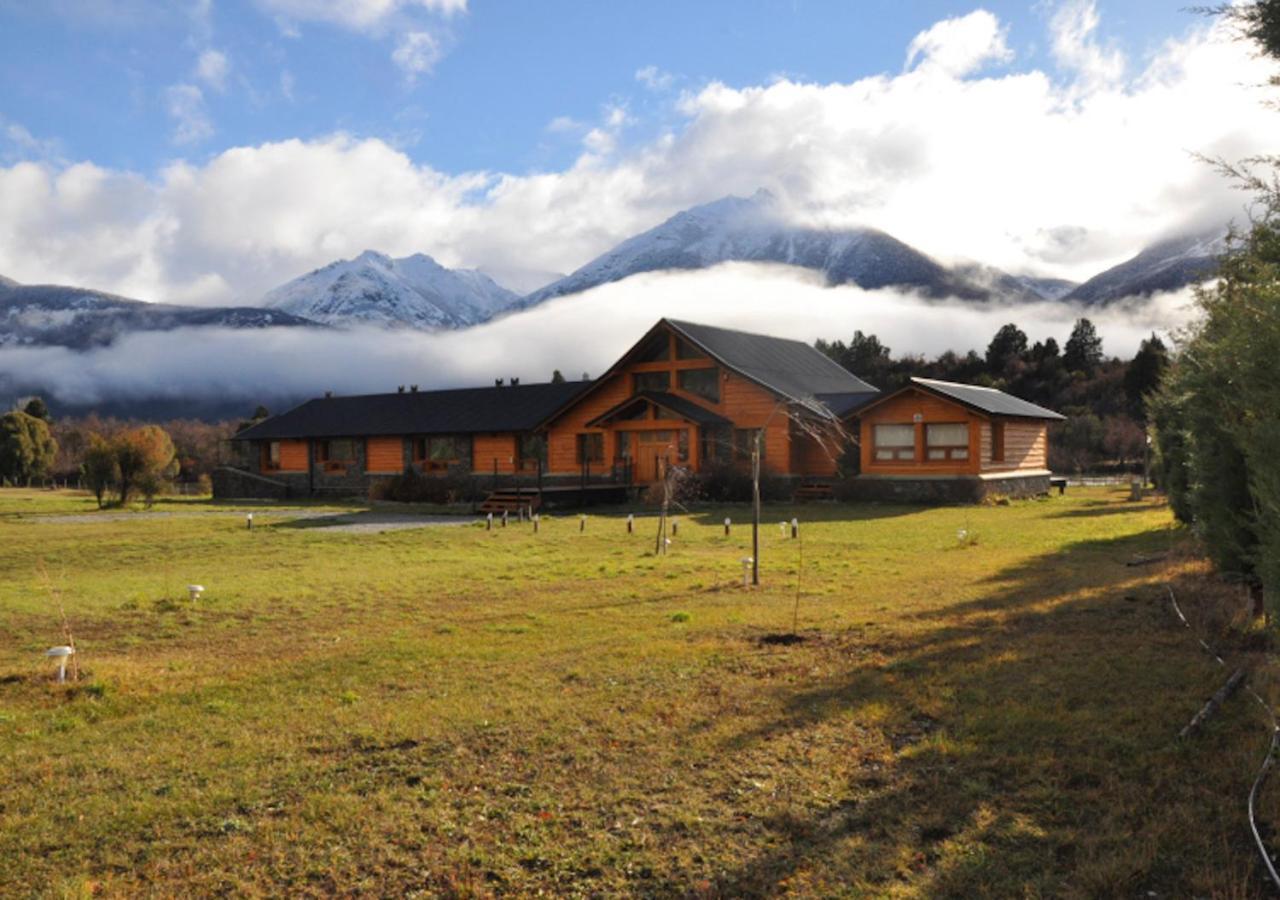 Villa Lago Rivadavia Hosteria Ruca Kitai מראה חיצוני תמונה